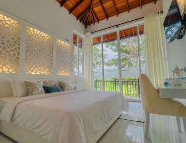 Deluxe Villa