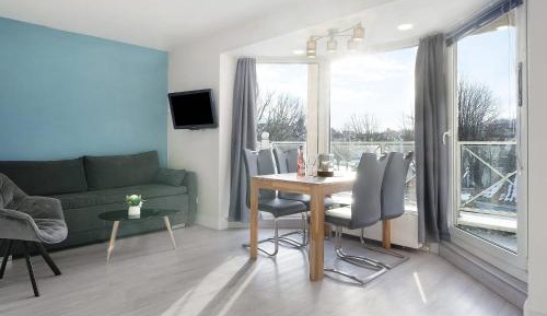 Superior One-Bedroom Apartment with Balcony