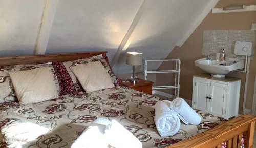 Double Room with Shared Bathroom