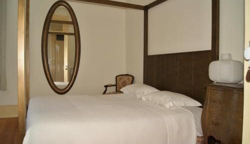 Double Room with Shared Bathroom