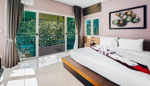 Double Room with Balcony (2 Adults + 1 Child)