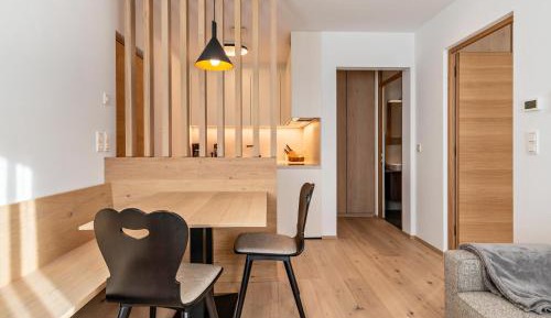 Superior One-Bedroom Apartment