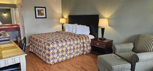 Standard King Room
