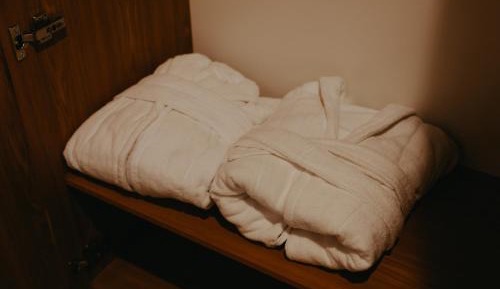 Single Room with Shared Bathroom