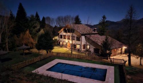 Seven-Bedroom House