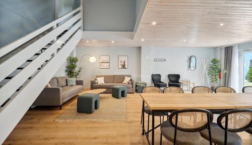 Four-Bedroom Duplex Suite with terrace 