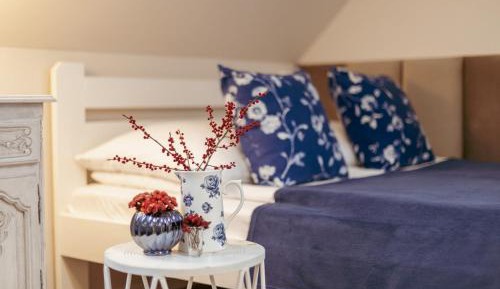 Apartment with Garden View