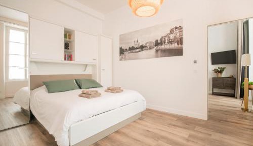 Superior Apartment