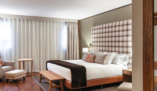 Double Room for Single Use