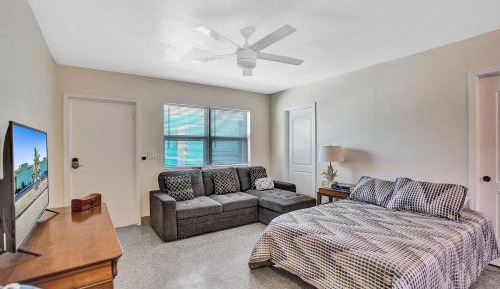 Studio Apartment