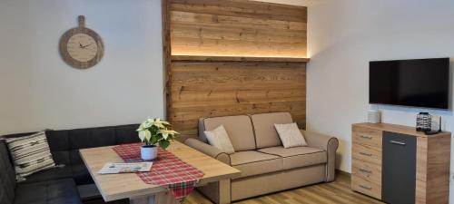One Bedroom Apartment