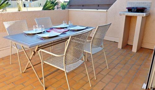 Apartment (4 Adults)