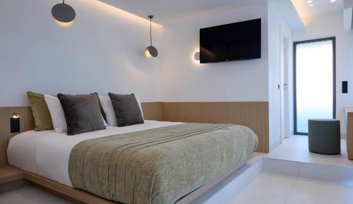 King Room with Balcony