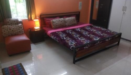 Deluxe Double Room (2 Adults + 1 Child)
