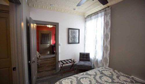 Deluxe Queen Room