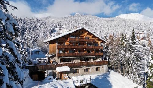 Double Room with Mountain View