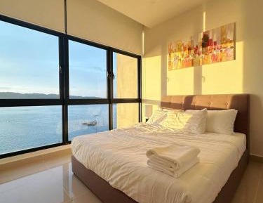 Studio Apartment with Sea View