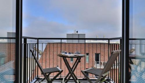 One-Bedroom Apartment with Balcony