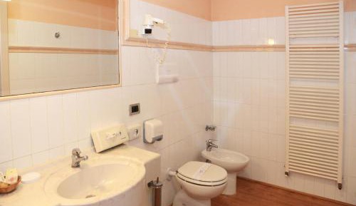 Economy Double or Twin Room