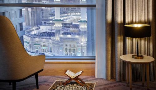 One Bedroom Deluxe Suite Haram View - East Towers