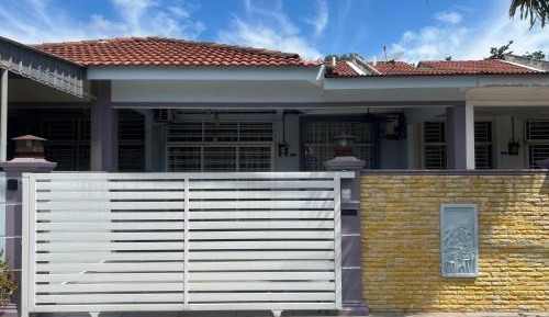 Three-Bedroom Townhouse