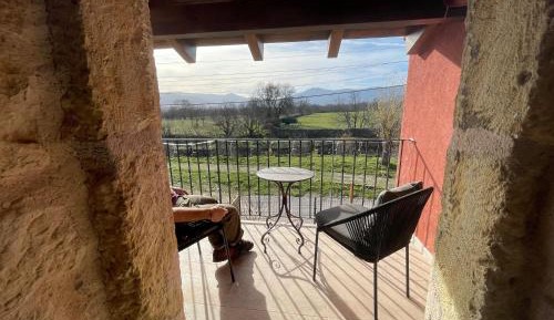 Deluxe Double or Twin Room with Mountain View