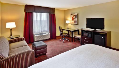 King Studio Suite with Sofa Bed - Non-Smoking