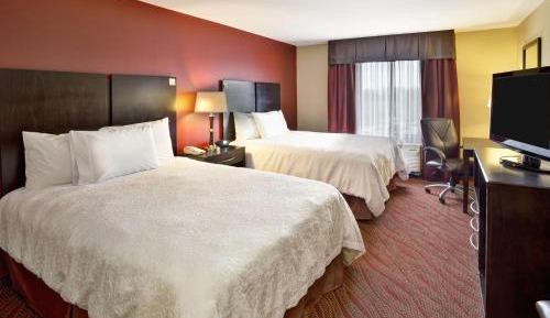 Room with Two Queen Beds - Non-Smoking
