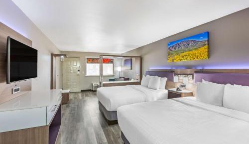 Queen Room with Two Queen Beds and Sofa Bed