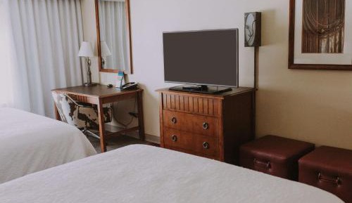 Room with Two Queen Beds - Non-Smoking
