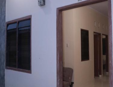 Apartment With Shared Bathroom