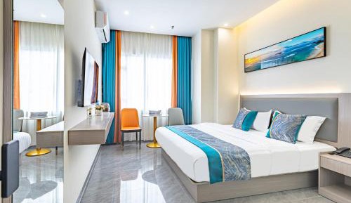 Deluxe Queen Room