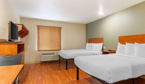 Double Room with Two Double Beds - Non-Smoking
