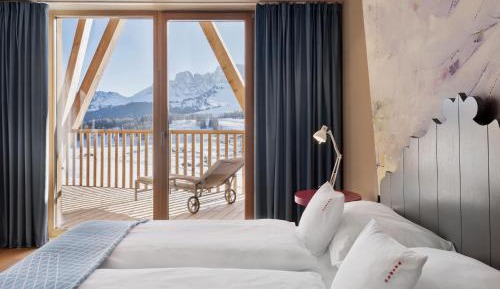 Suite with Mountain View