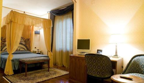 Deluxe Junior Suite