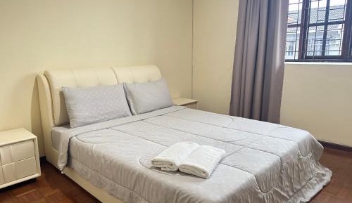 Double Room with Shared Bathroom