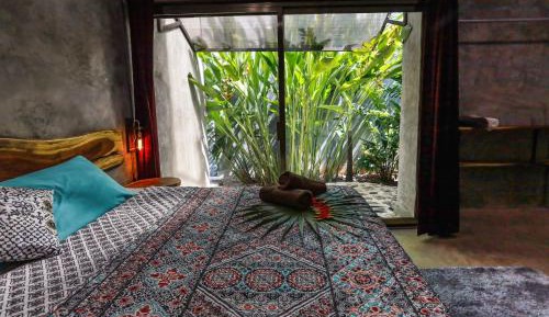 Villa with Garden View