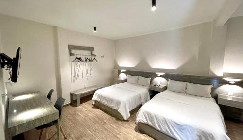 Standard Double Suite