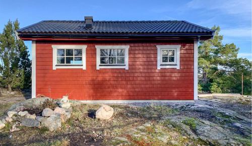 One-Bedroom Holiday Home