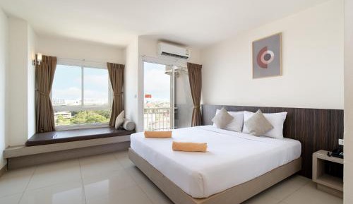 Studio (Double Bed)