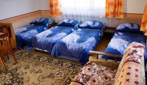 Quadruple Room with Shared Bathroom