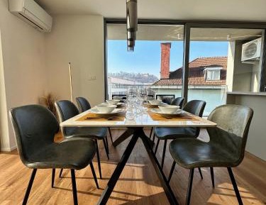 Two-Bedroom Apartment with Castle View