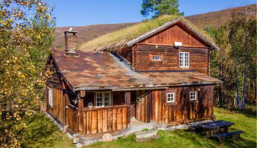 Five-Bedroom Holiday Home