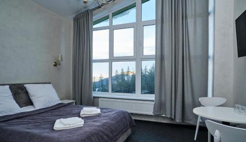 Double Room with Mountain View