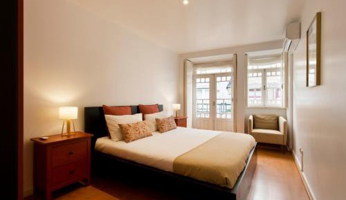 Superior One-Bedroom Apartment with Balcony