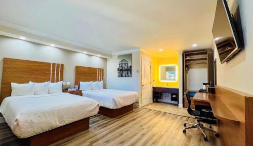 Premium Two Full Beds