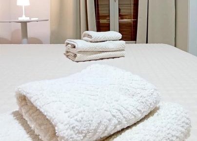 Deluxe Double Room (2 Adults + 1 Child)