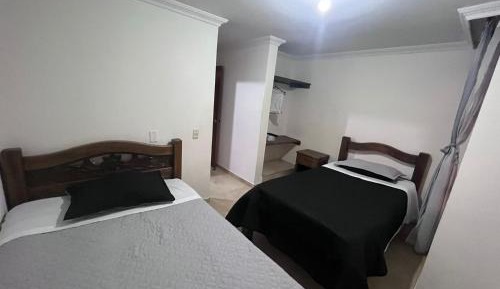 Deluxe Room (2 Adults + 1 Child)