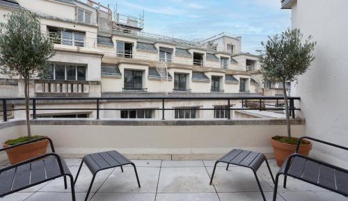Apartment with Terrace
