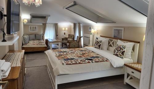 Standard Triple Studio - Mansard